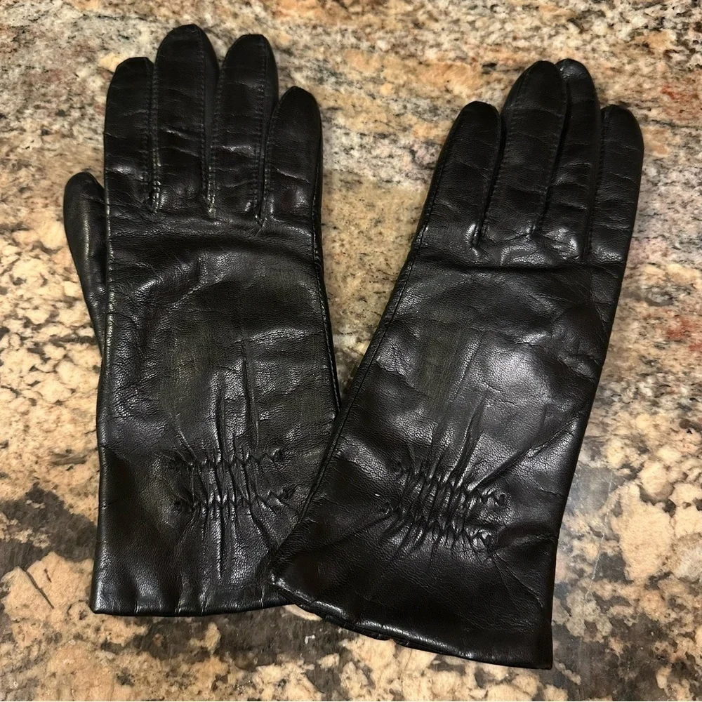 Vintage Fownes Leather Gloves Black Ladies Victorian Edgy Avant Garde Size 7